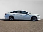 2020 Toyota Avalon Hybrid XLE