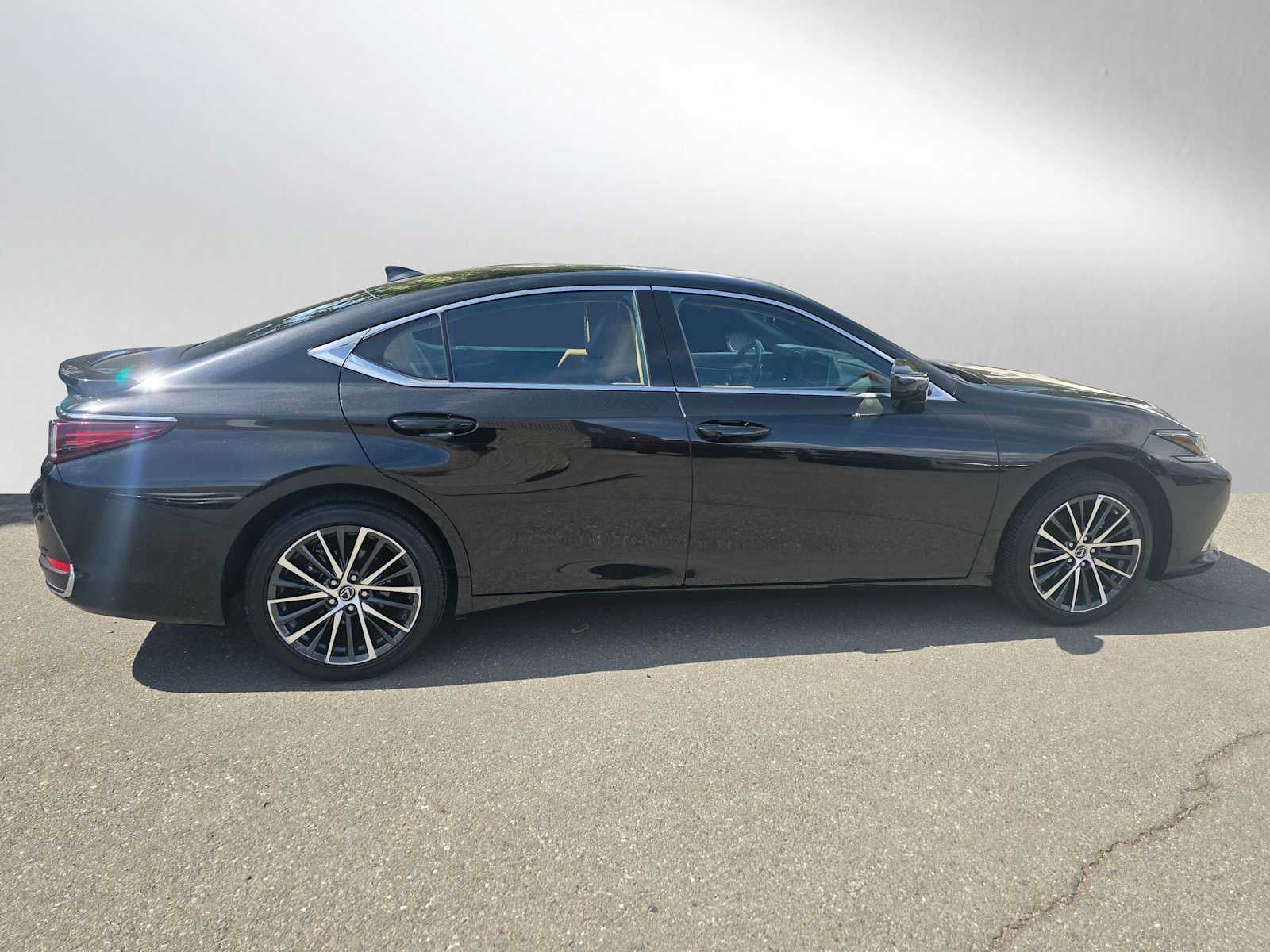 2024 Lexus ES 300h ES 300h