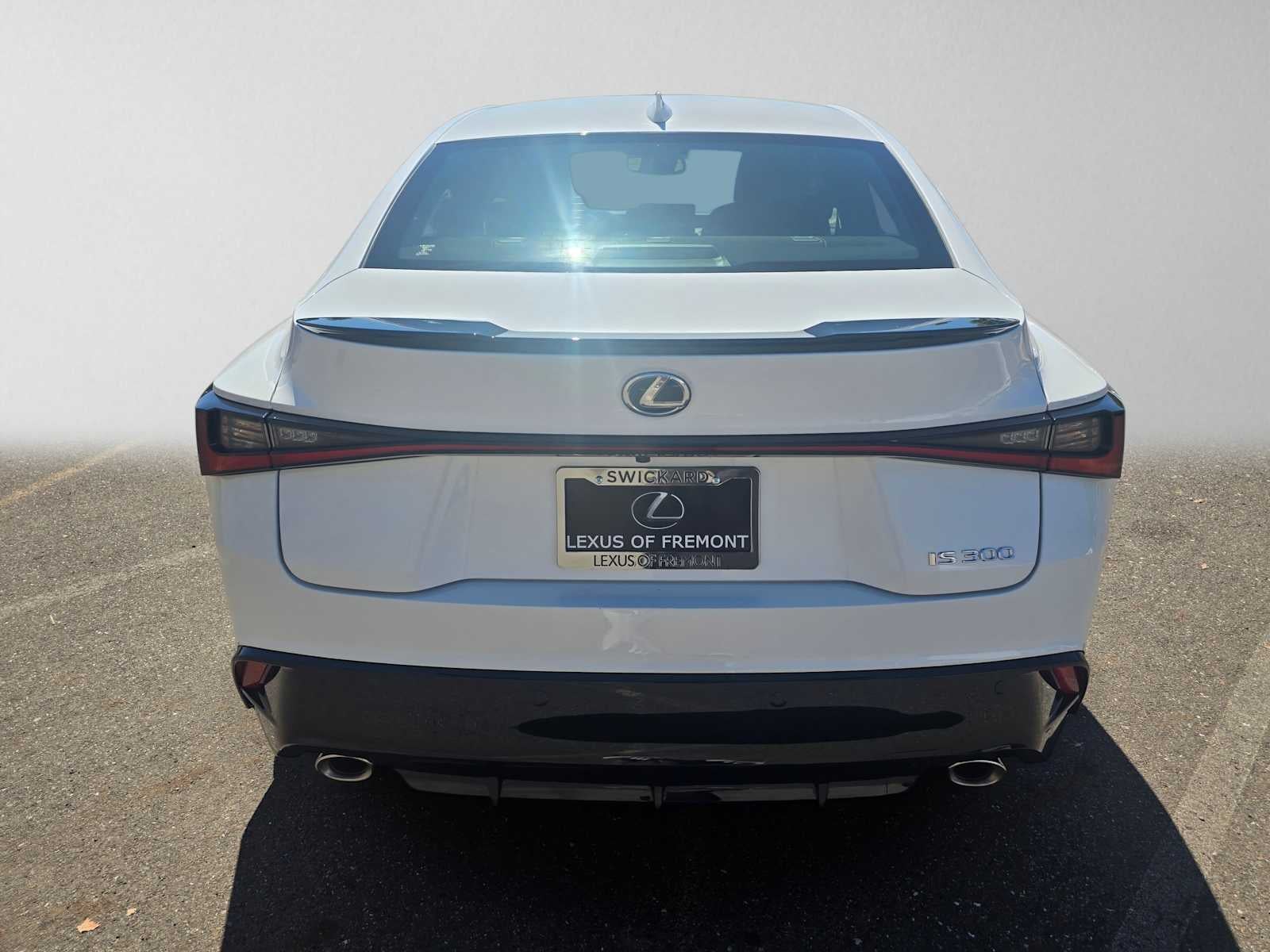 2025 Lexus IS 300 F SPORT DESIGN