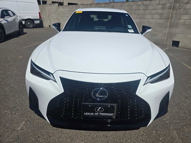 2025 Lexus IS 300 F SPORT DESIGN