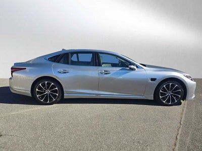 2023 Lexus LS 500h AWD