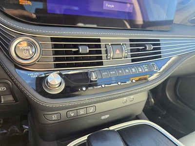 2023 Lexus LS 500h AWD