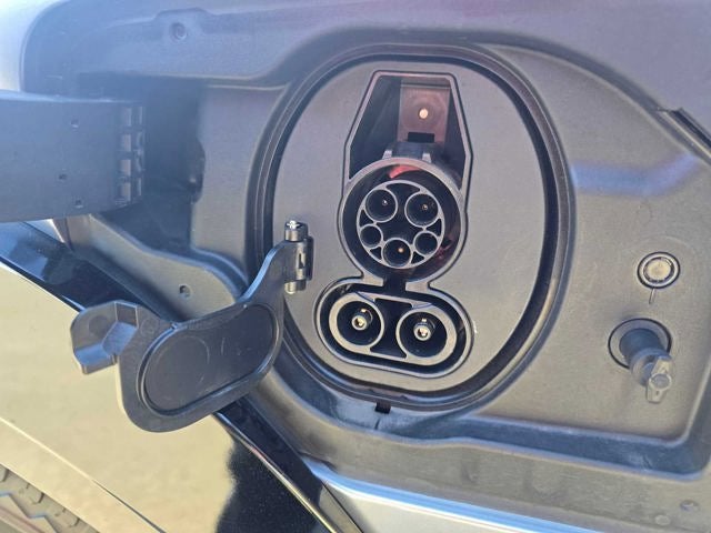 2023 Lexus RZ 450e AWD LUXURY