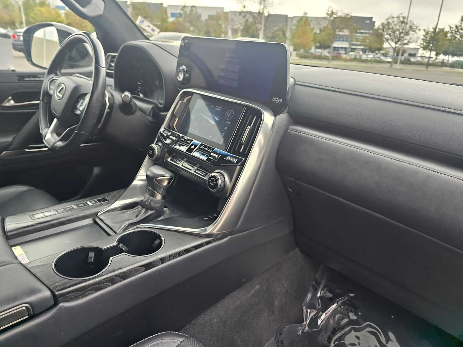 2022 Lexus LX 600 Luxury