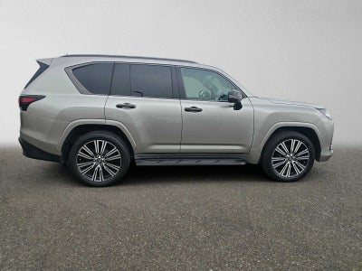 2022 Lexus LX 600 Luxury