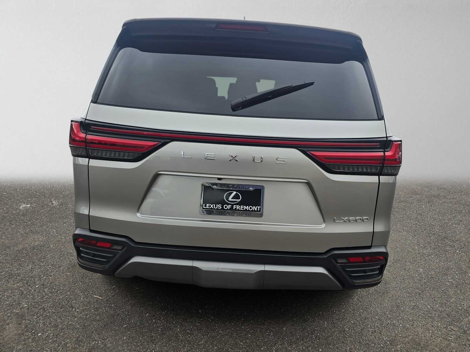 2022 Lexus LX 600 Luxury