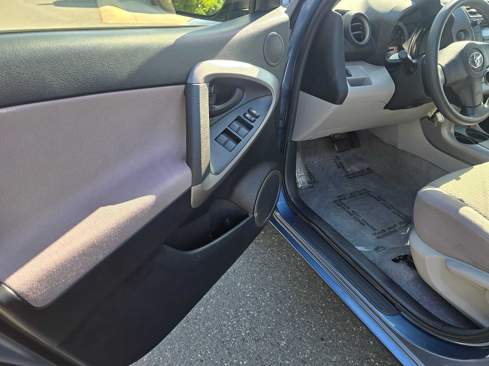 2008 Toyota RAV4 FWD 4dr 4-cyl 4-Spd AT (Natl)
