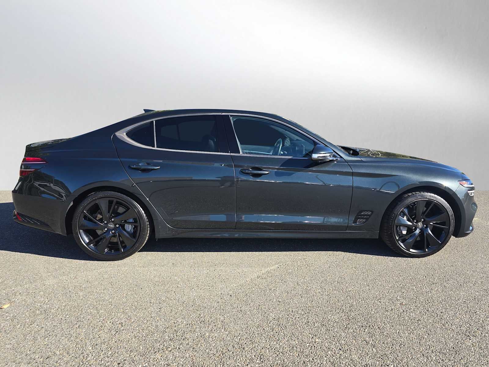 2023 Genesis G70 3.3T