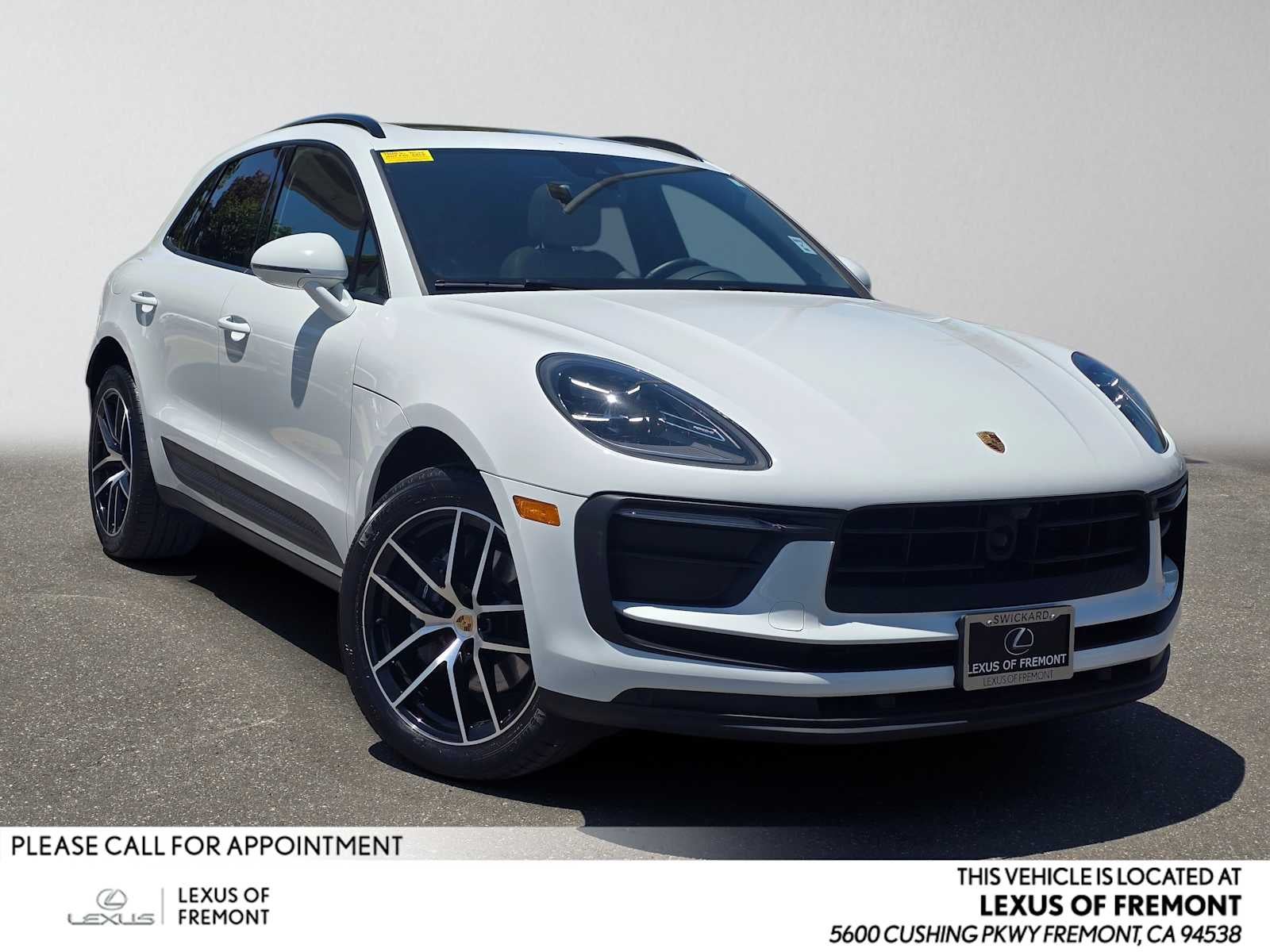 2025 Porsche Macan T