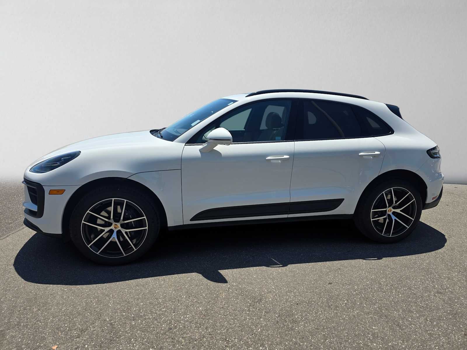 2025 Porsche Macan T
