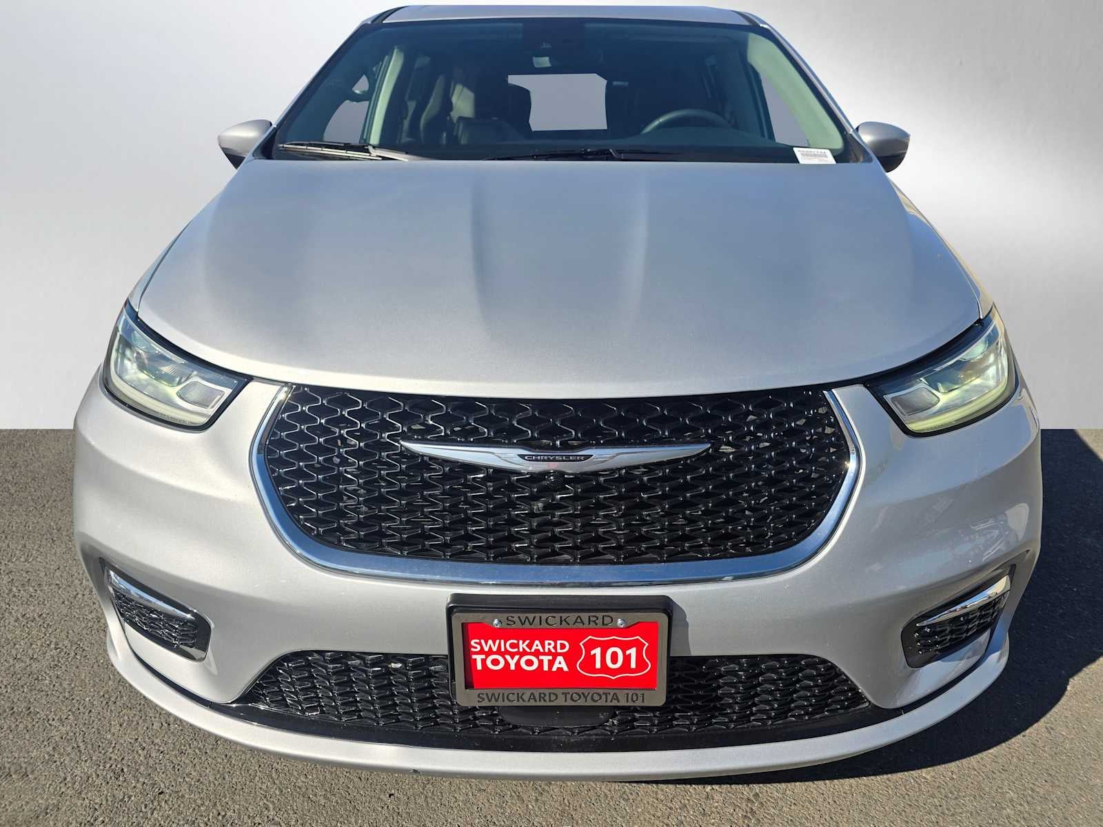 2023 Chrysler Pacifica Hybrid Touring L