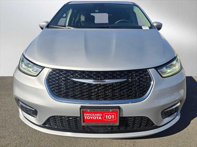 2023 Chrysler Pacifica Hybrid Touring L