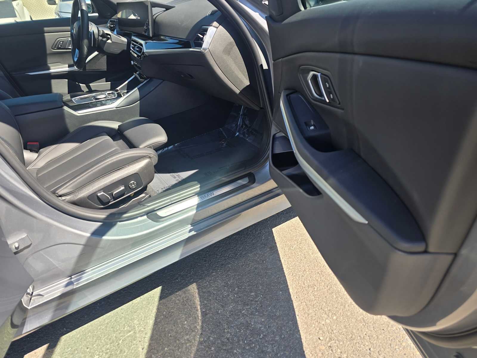 2024 BMW 330i 330i