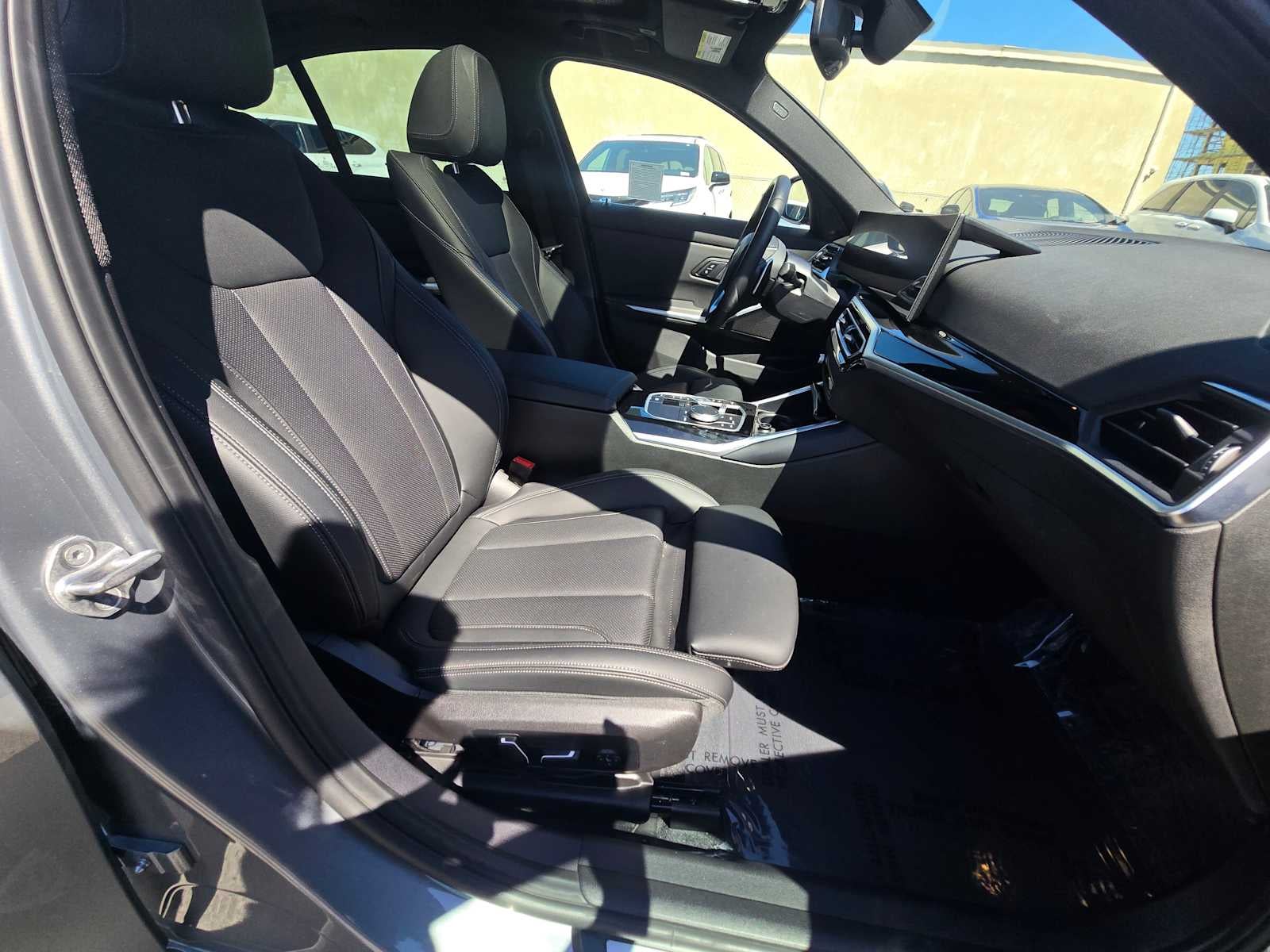 2024 BMW 330i 330i