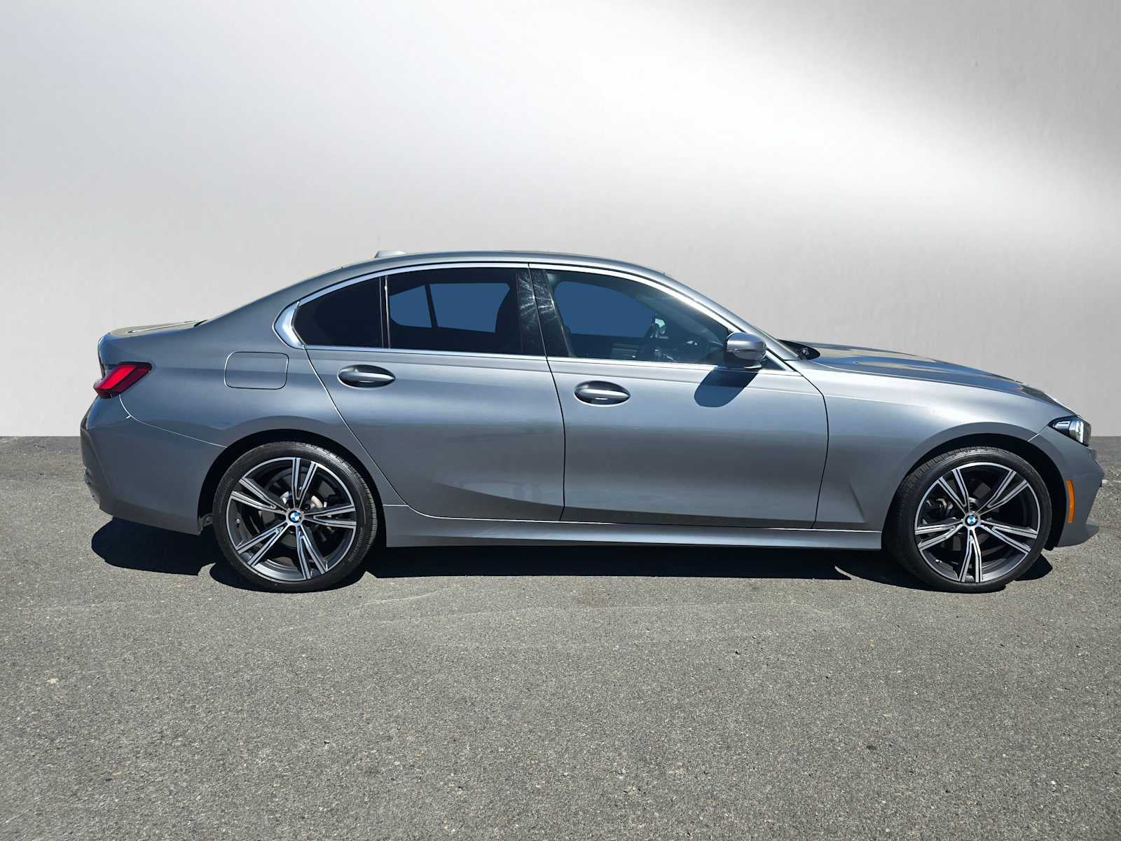 2024 BMW 330i 330i