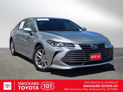 2021 Toyota Avalon Hybrid XLE