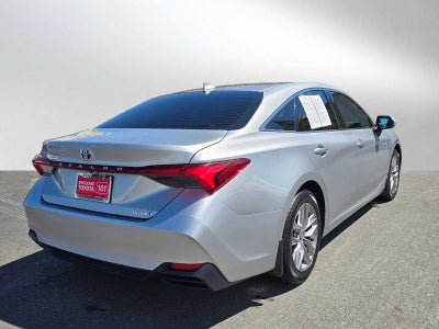 2021 Toyota Avalon Hybrid XLE