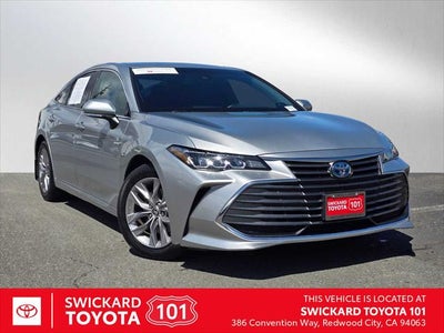 2021 Toyota Avalon Hybrid XLE