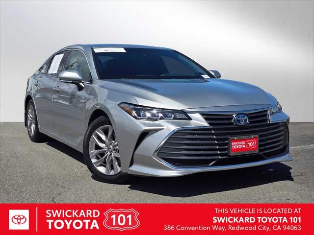 2021 Toyota Avalon Hybrid XLE