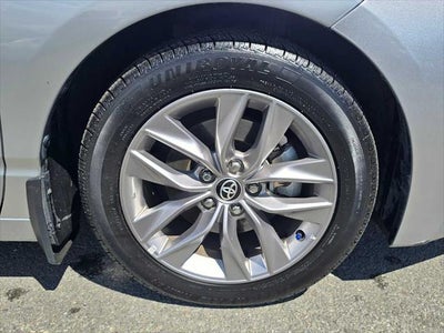 2021 Toyota Avalon Hybrid XLE