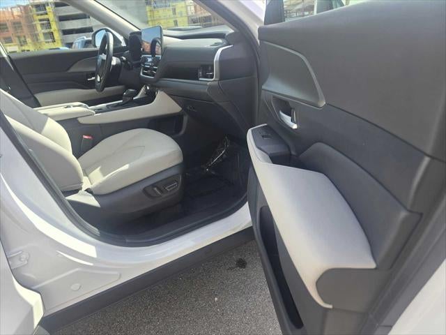 2024 Toyota Grand Highlander Hybrid XLE