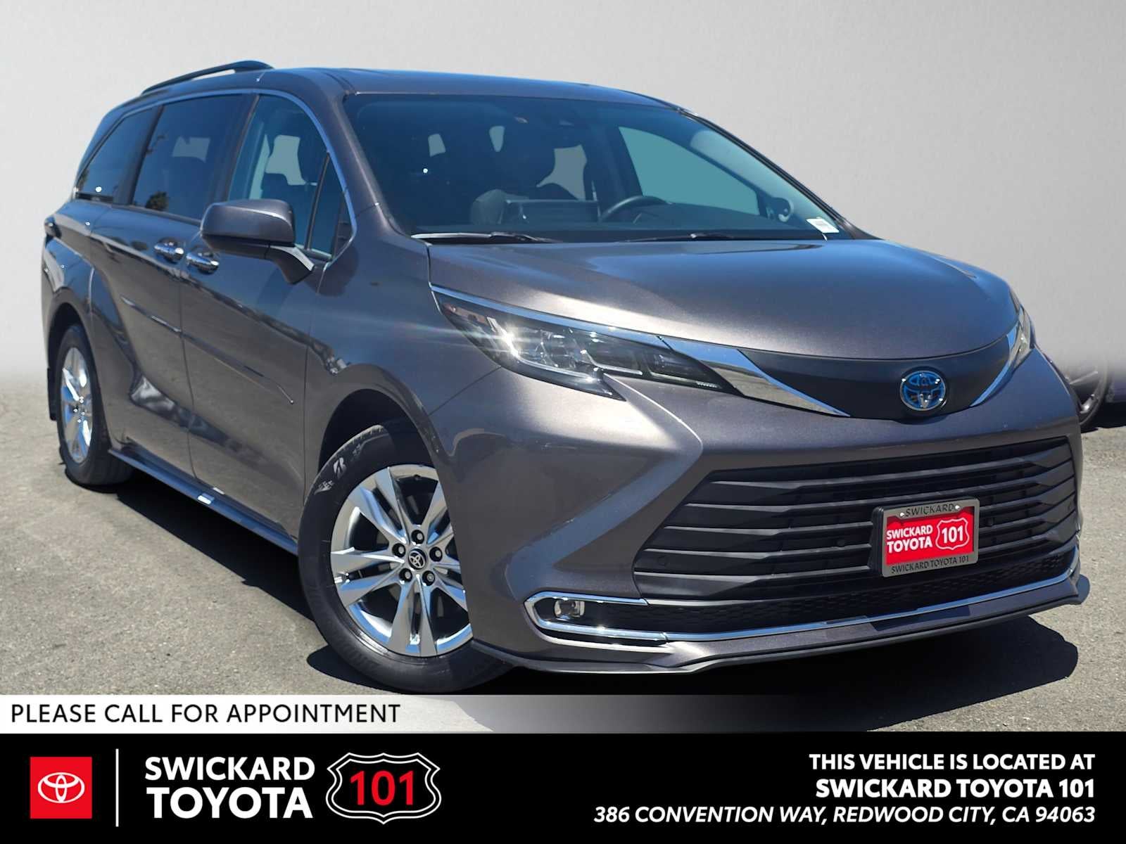 2023 Toyota Sienna XLE