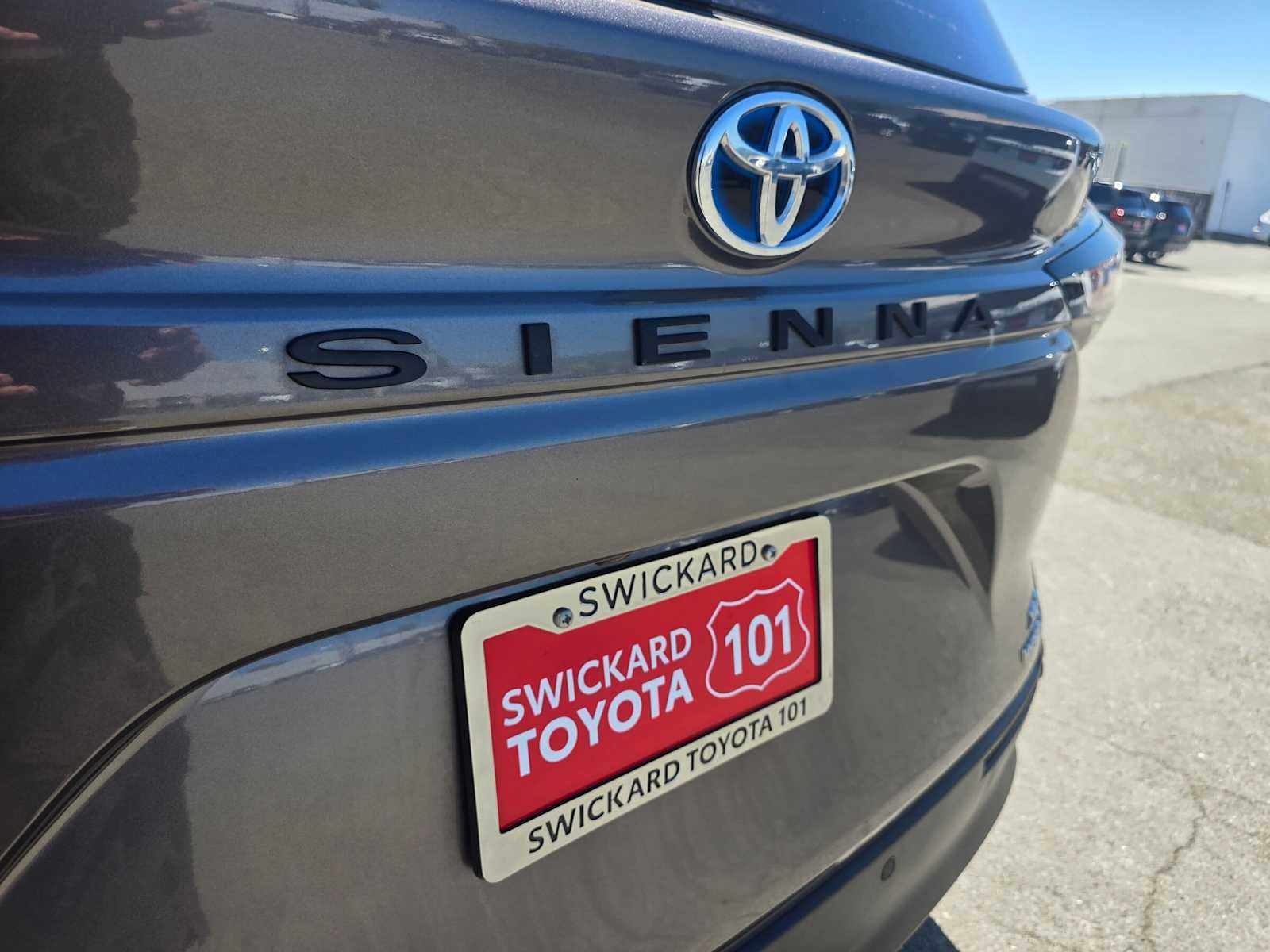 2023 Toyota Sienna XLE
