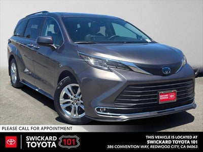 2023 Toyota Sienna XLE