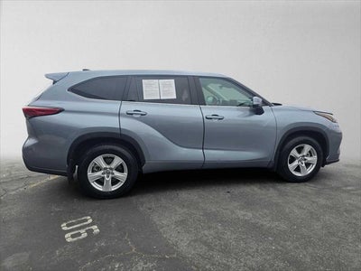 2023 Toyota Highlander LE
