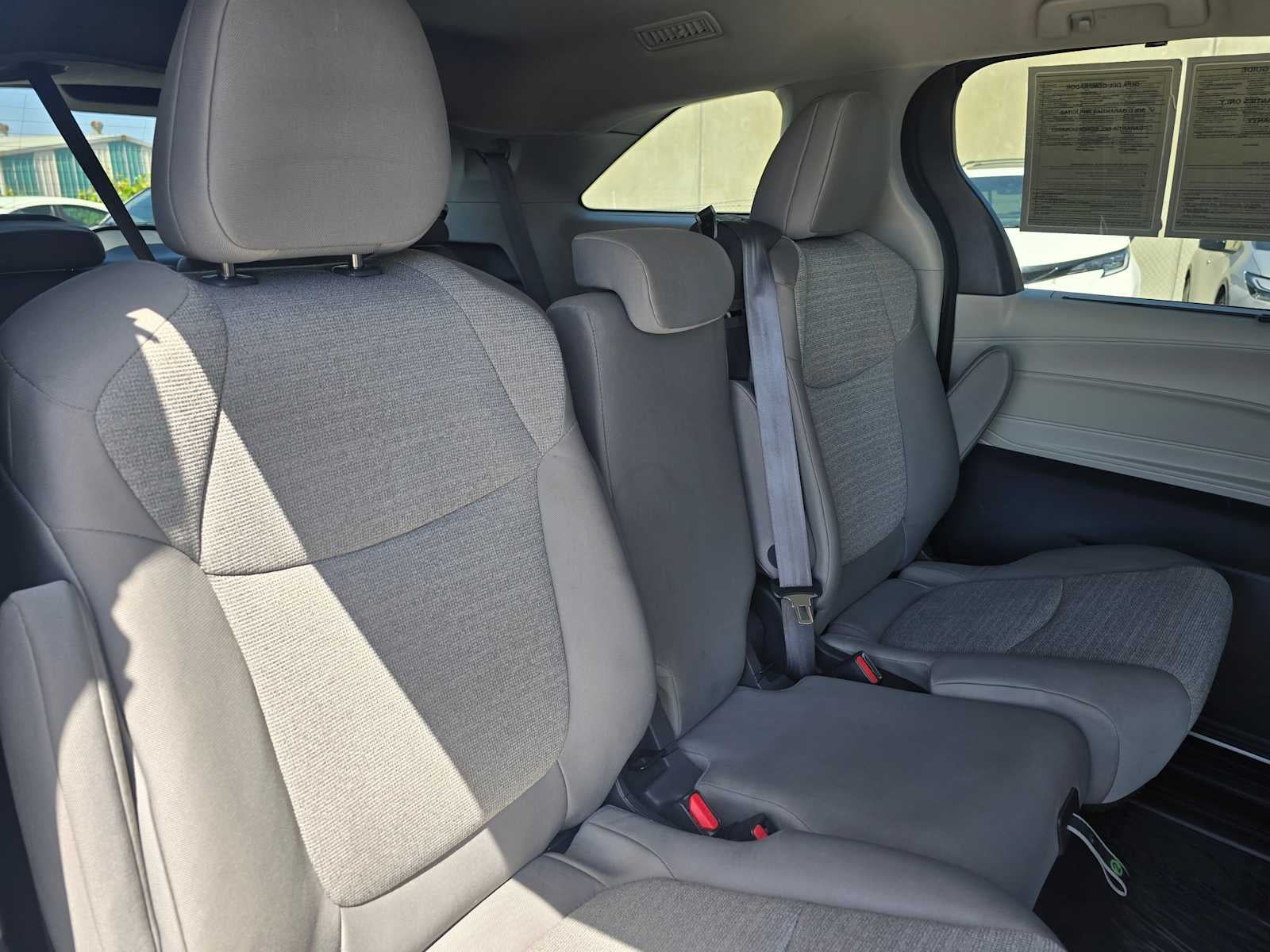 2024 Toyota Sienna LE