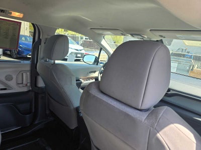 2024 Toyota Sienna LE