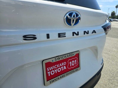 2024 Toyota Sienna LE