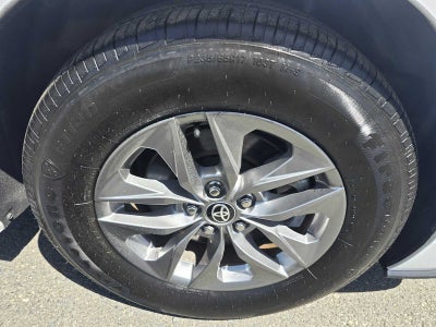 2024 Toyota Sienna LE