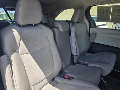 2024 Toyota Sienna LE