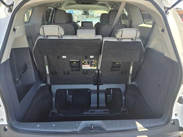 2024 Toyota Sienna LE