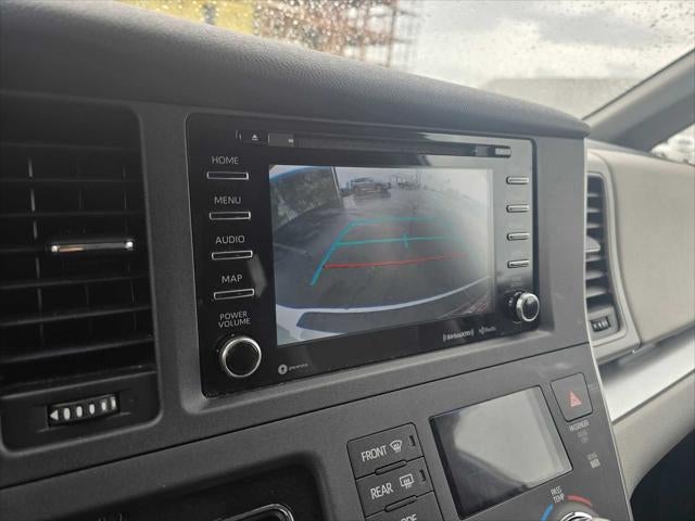 2020 Toyota Sienna LE