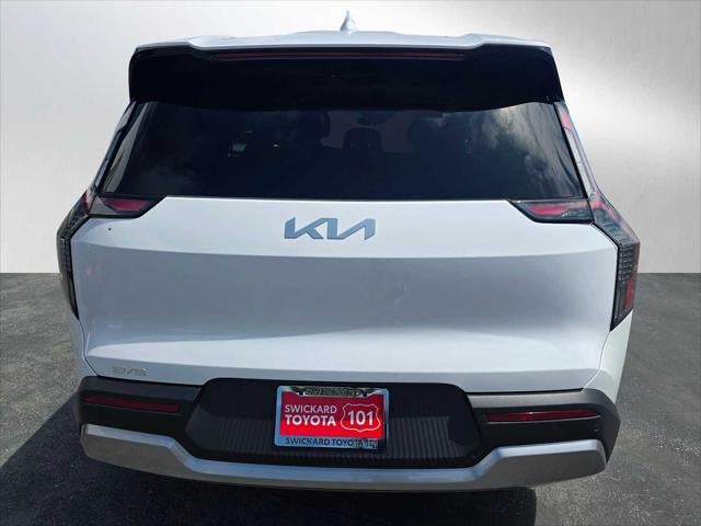 2026 Kia EV9 Light Short Range