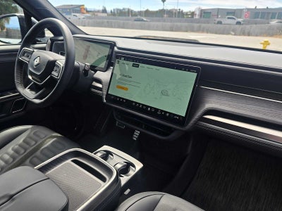 2024 Rivian R1S Adventure