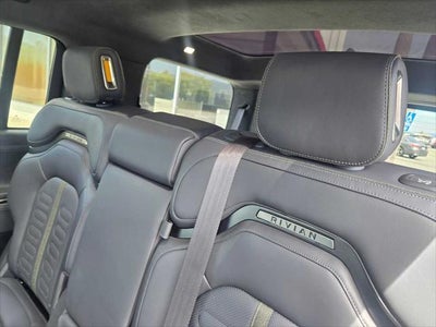 2024 Rivian R1S Adventure