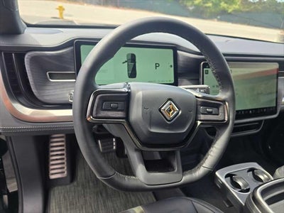 2024 Rivian R1S Adventure