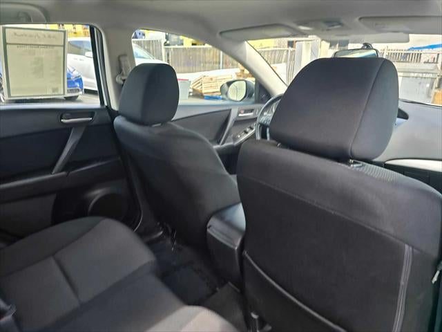 2013 Mazda Mazda3 i Touring
