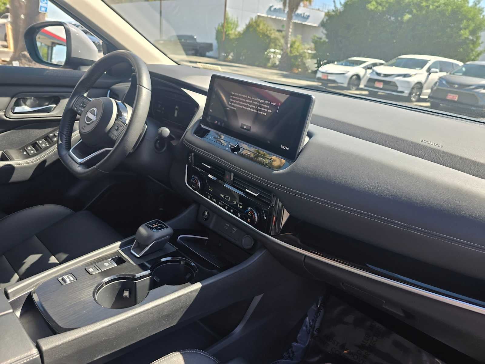2024 Nissan Rogue SL