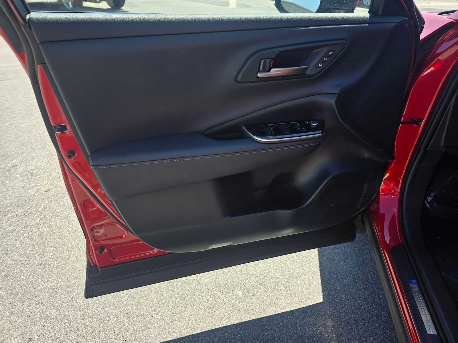 2025 Toyota Crown Platinum