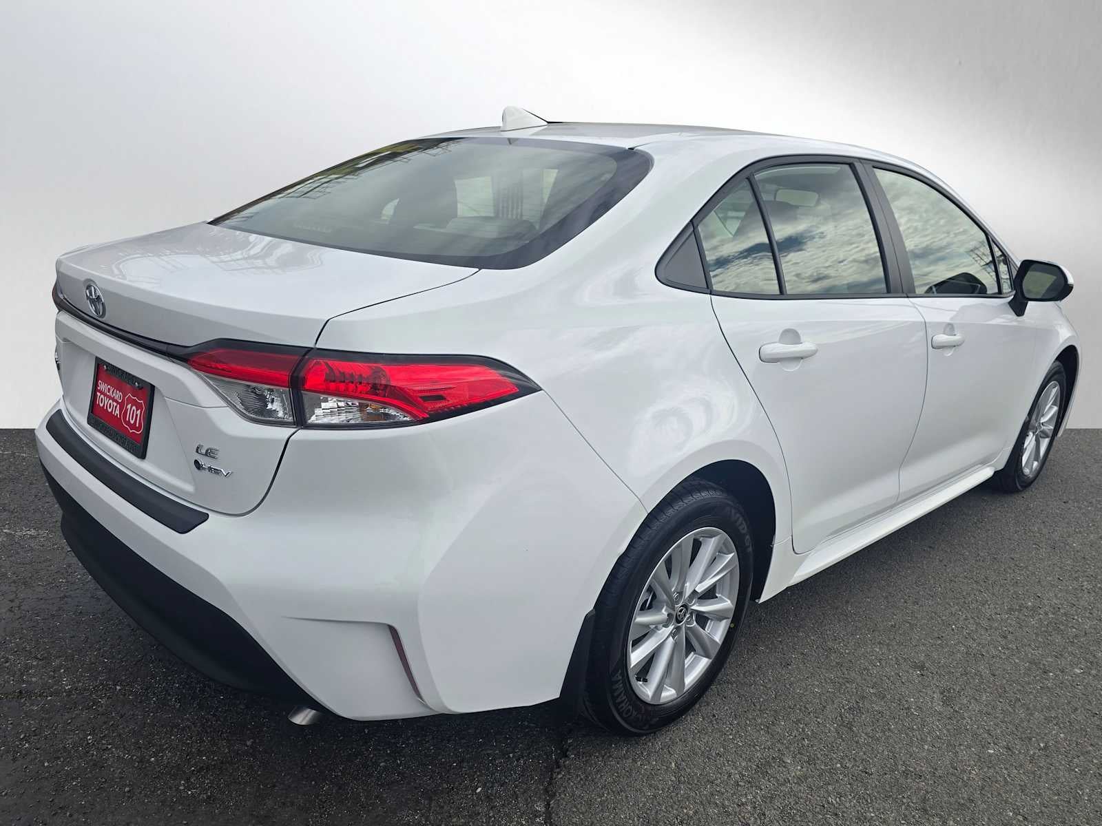 2026 Toyota Corolla Hybrid LE