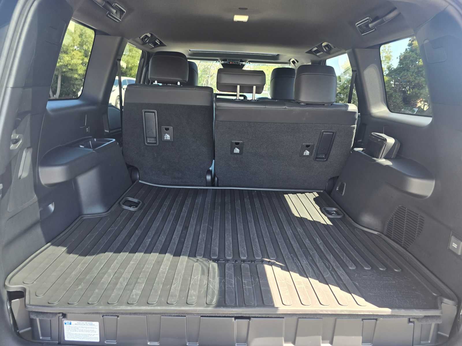 2025 Toyota Land Cruiser 4WD (Natl)