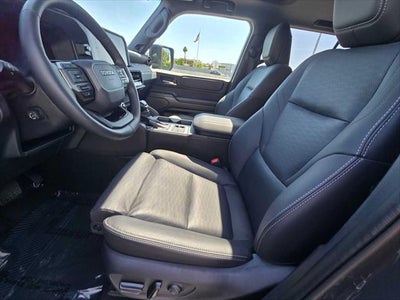 2025 Toyota Land Cruiser 4WD (Natl)