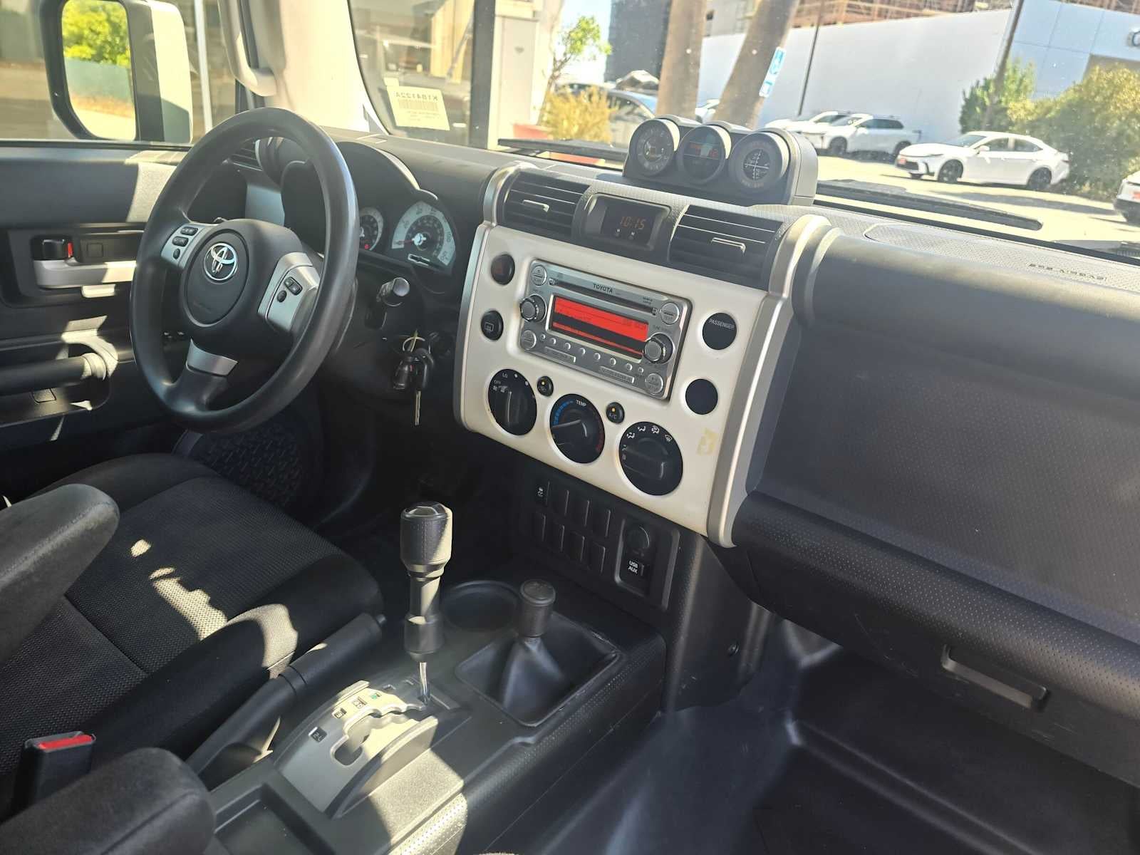 2014 Toyota FJ Cruiser 4WD 4dr Auto (Natl)