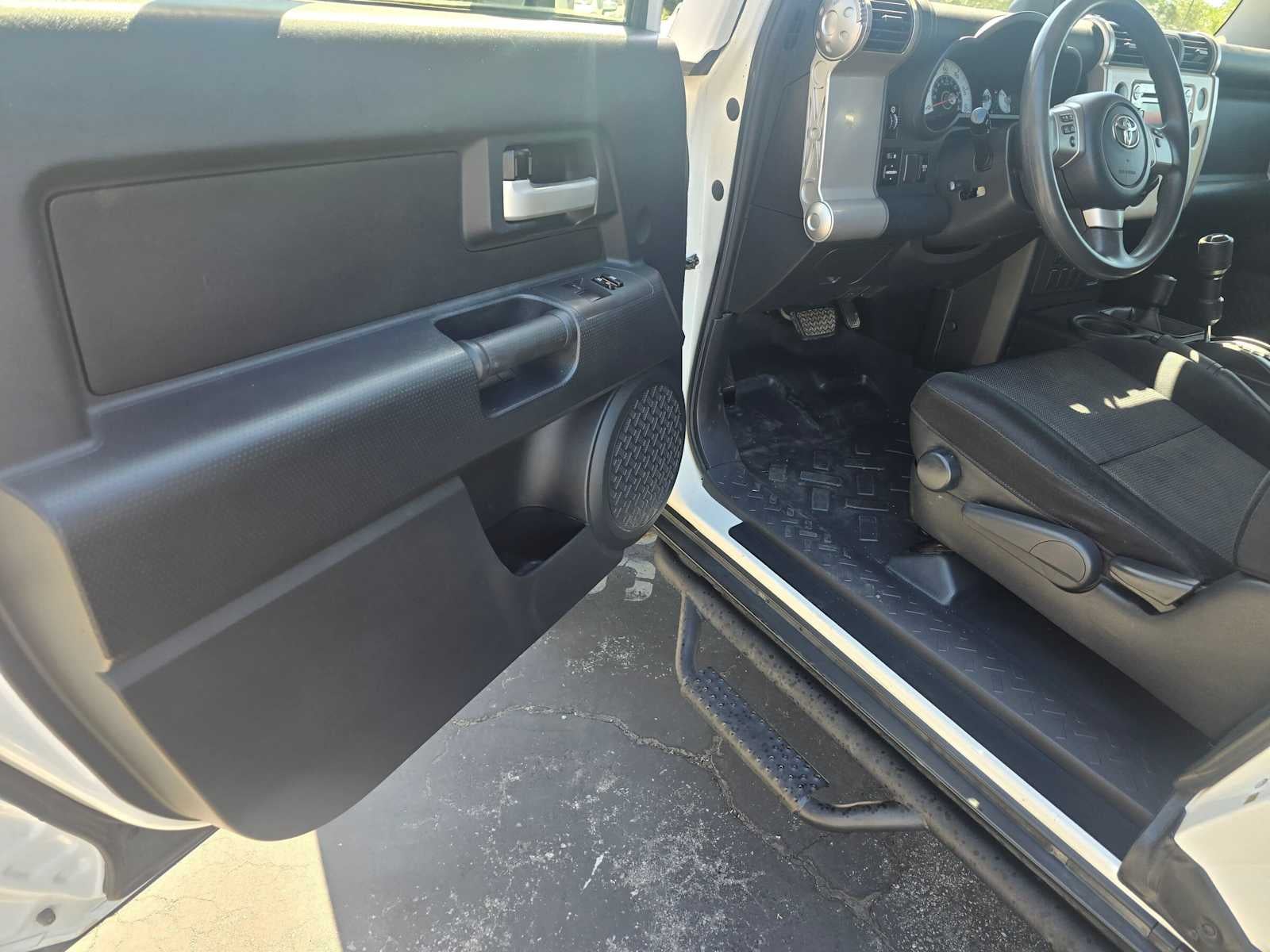 2014 Toyota FJ Cruiser 4WD 4dr Auto (Natl)