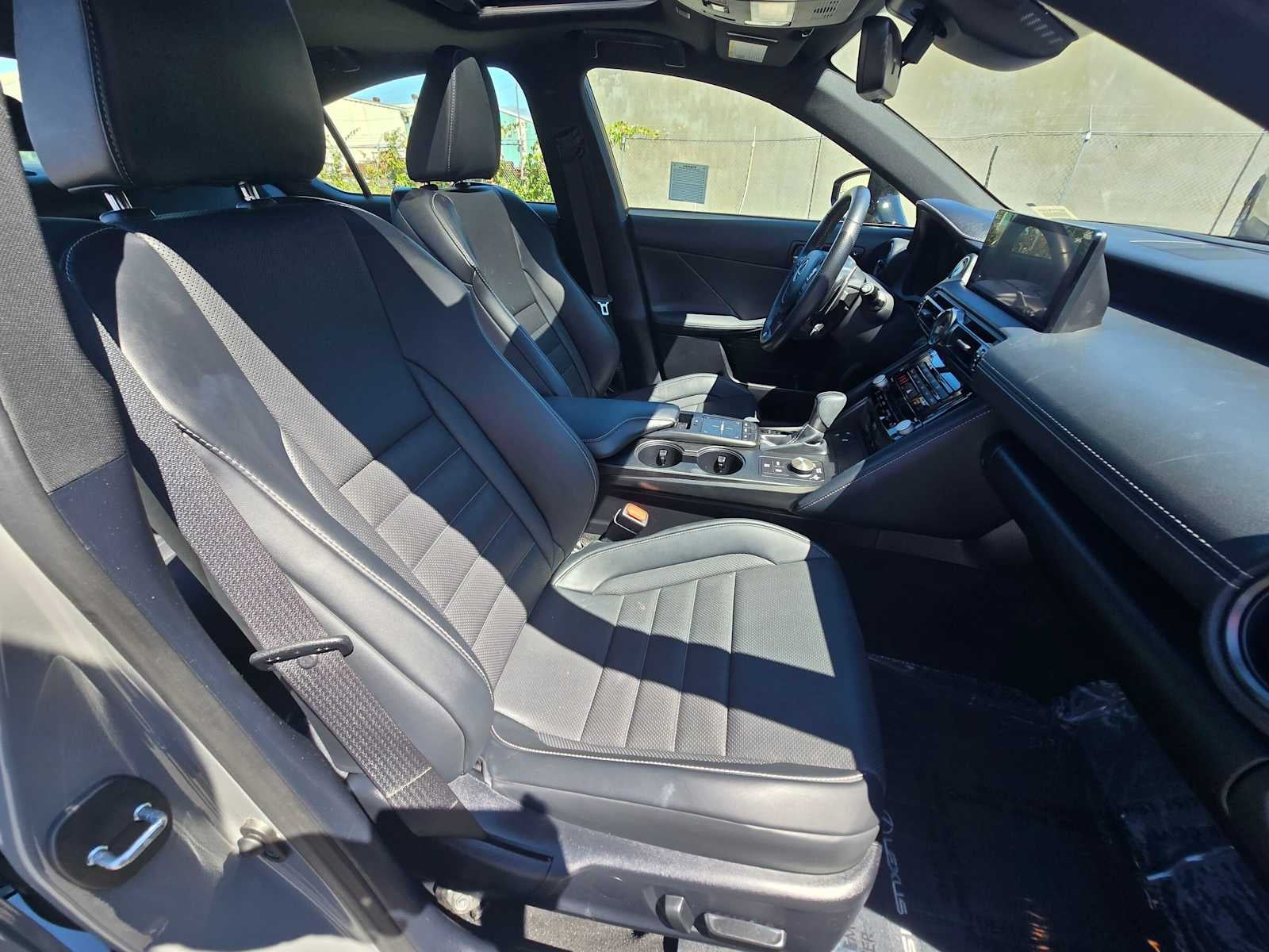 2023 Lexus IS 350 F SPORT Design