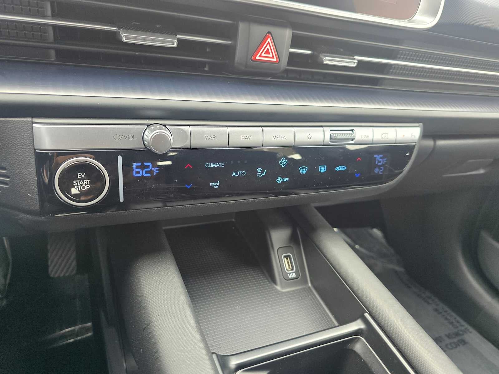2023 Hyundai IONIQ 6 SE Standard Range
